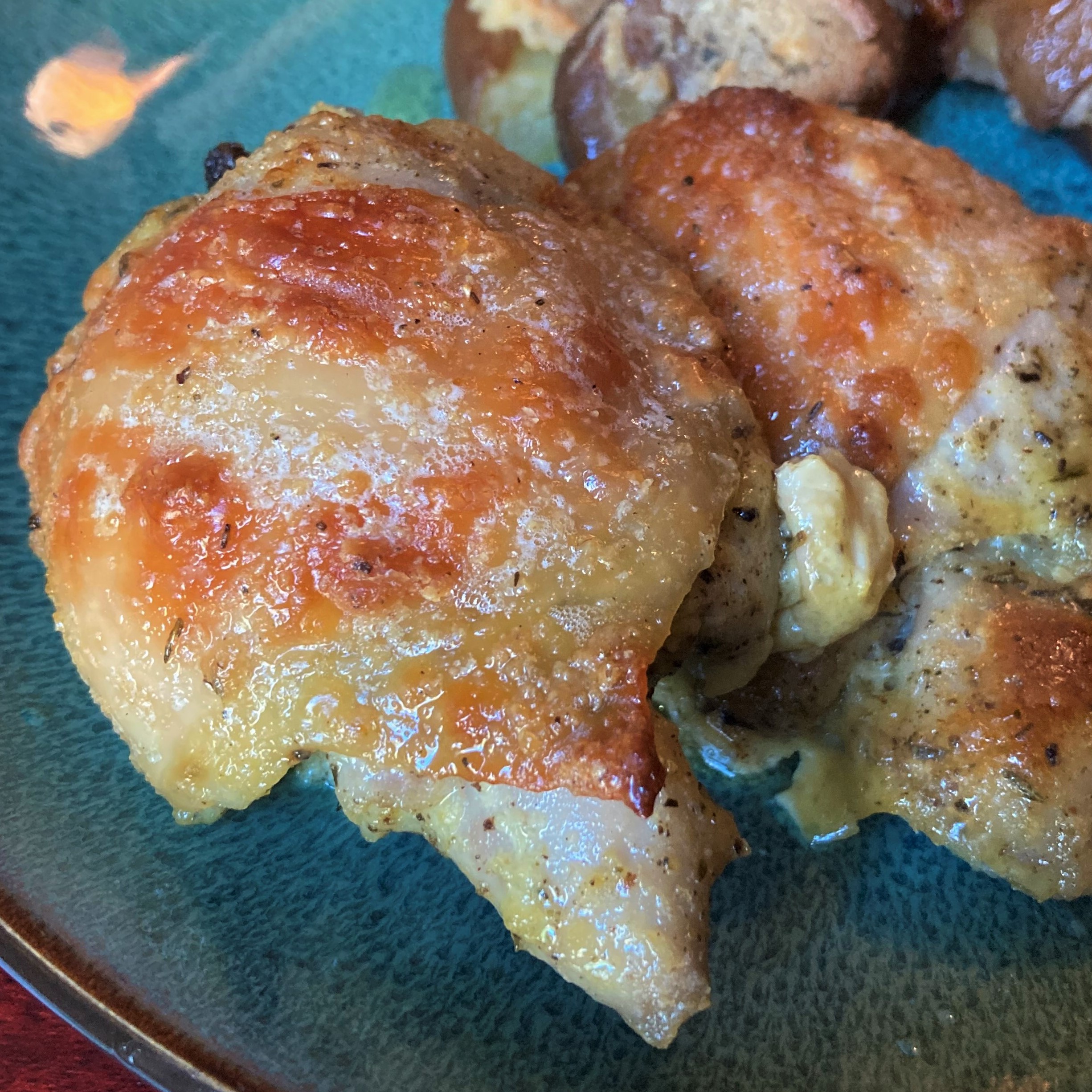 Easy Onion Sage Chicken Thighs