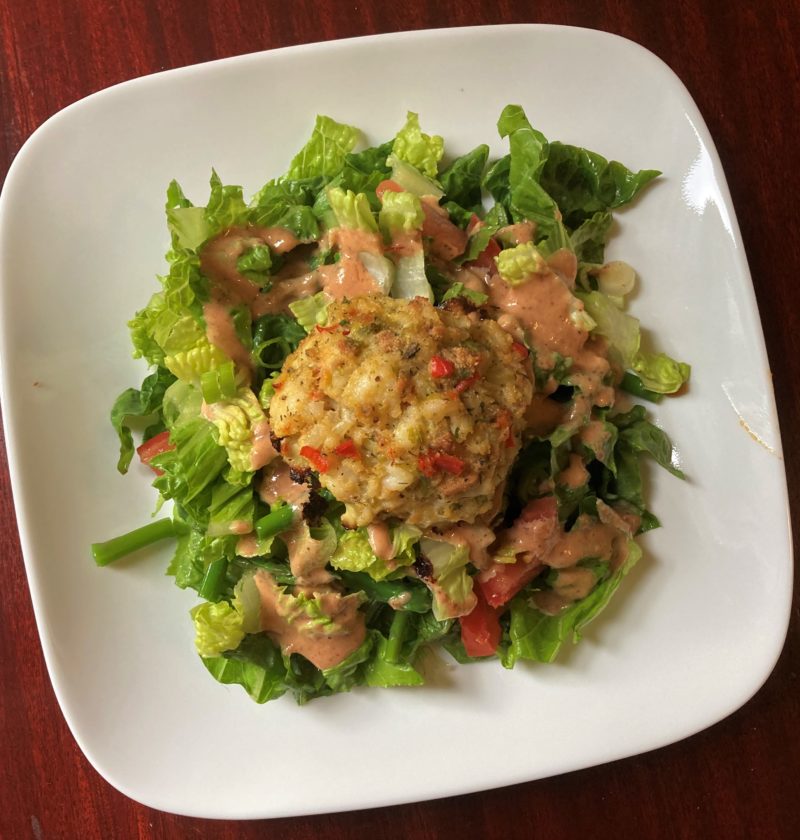 Shrimp Cakes with Creamy Cocktail Sauce Dressing